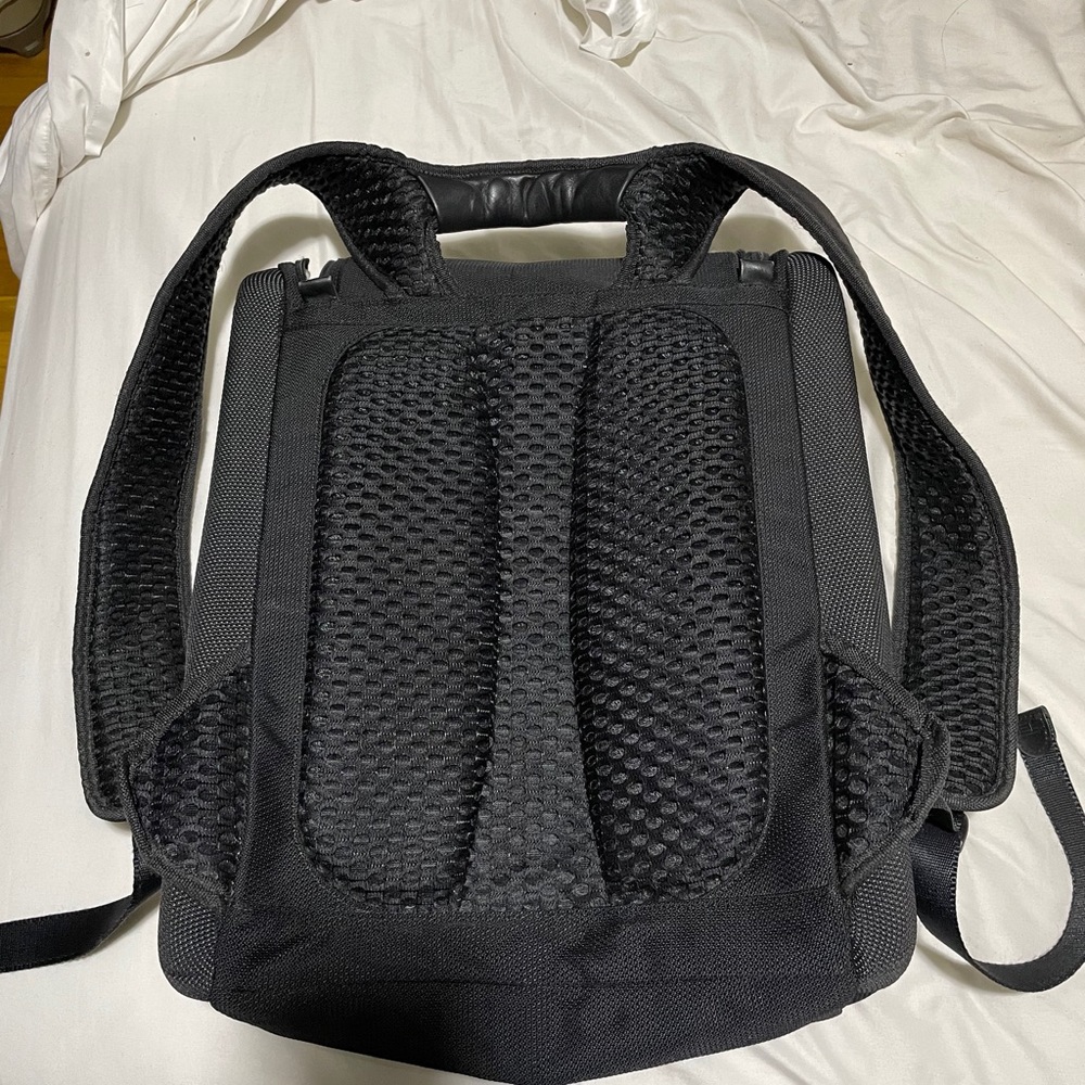 Backpack - Picture 2 of 5